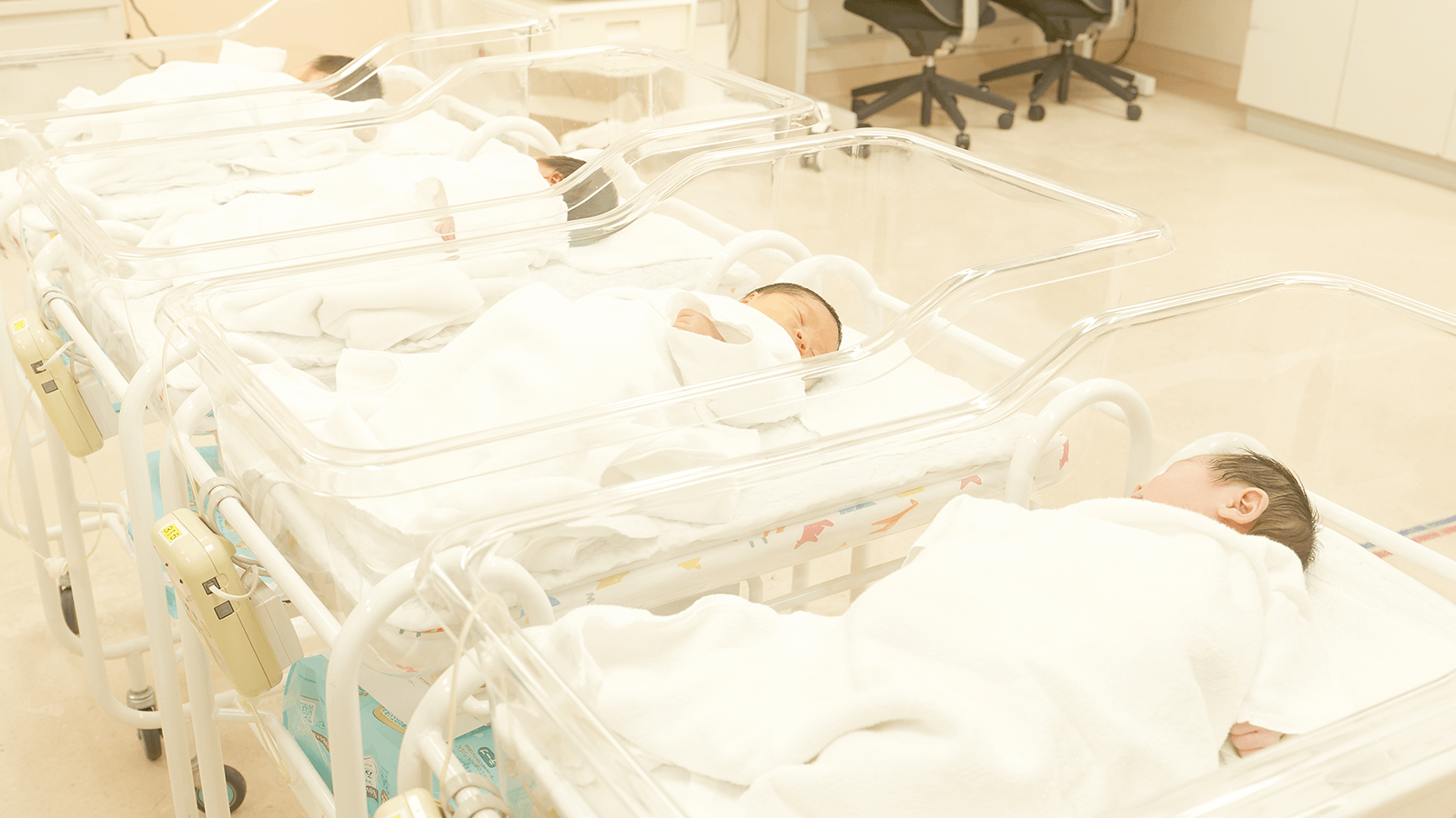 新生児専門医による診察/NICU（新生児集中治療）との連携